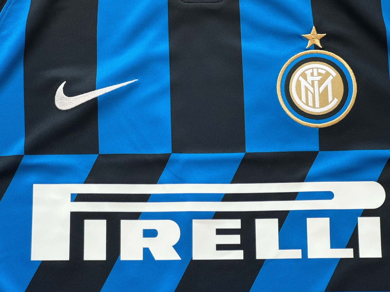 2019/20 Inter Milan Home Jersey #10 Lautaro Martinez Medium Nike Champions Kit
