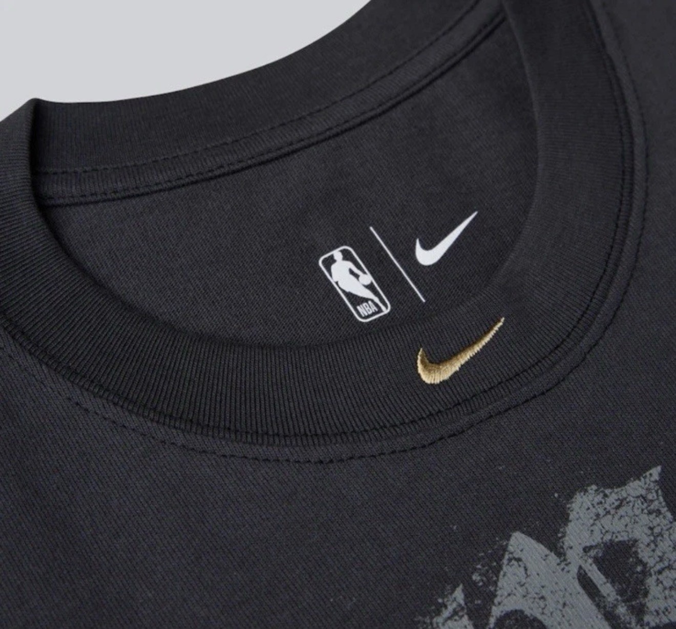 New York Knicks Nike 2026 NBA Finals Champions Authentic Locker Room Shirt Sz XL