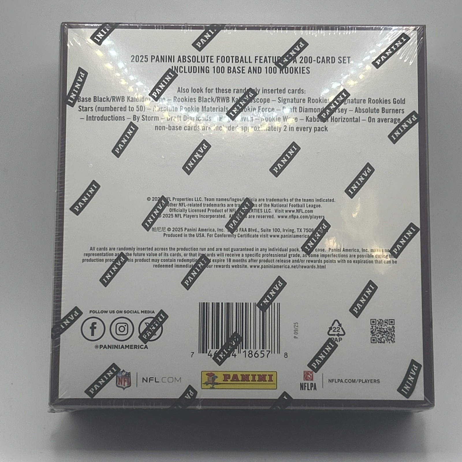 2025 Absolute Football Mega Box Trading Cards