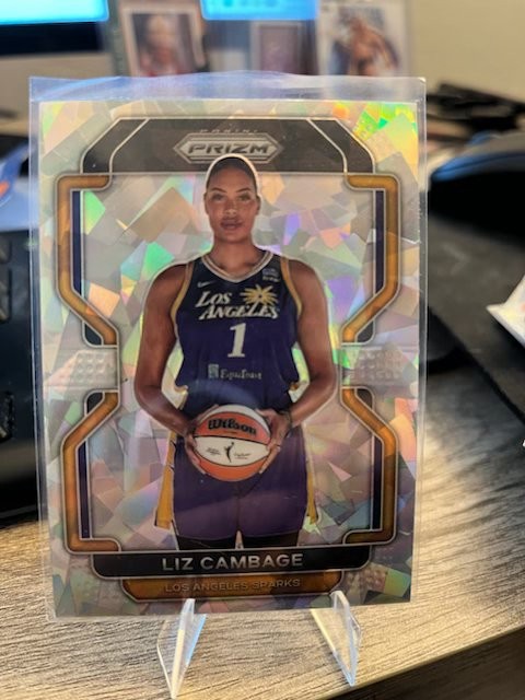 2022 Panini Prizm WNBA – Liz Cambage #70 Ice Prizm