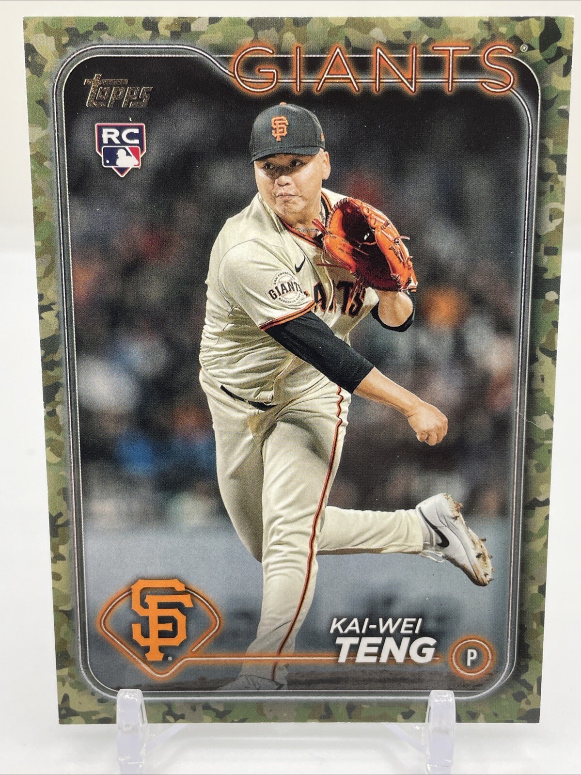 2024 Topps Update Kai-Wei Teng Rookie Memorial Day Camo 25/25 Giants (Bookend)