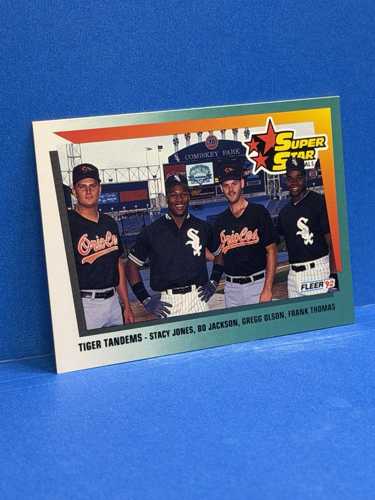 1992 Fleer – Super Star Specials Frank Thomas, Bo Jackson, Gregg Olson #701 (RC)