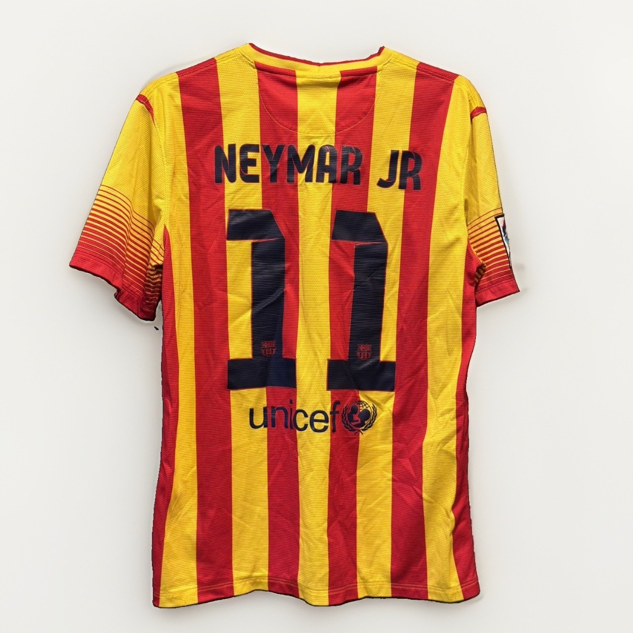 FC Barcelona Third Kit – Season 2013/14 – Neymar 11 – Size M – Replica – Used