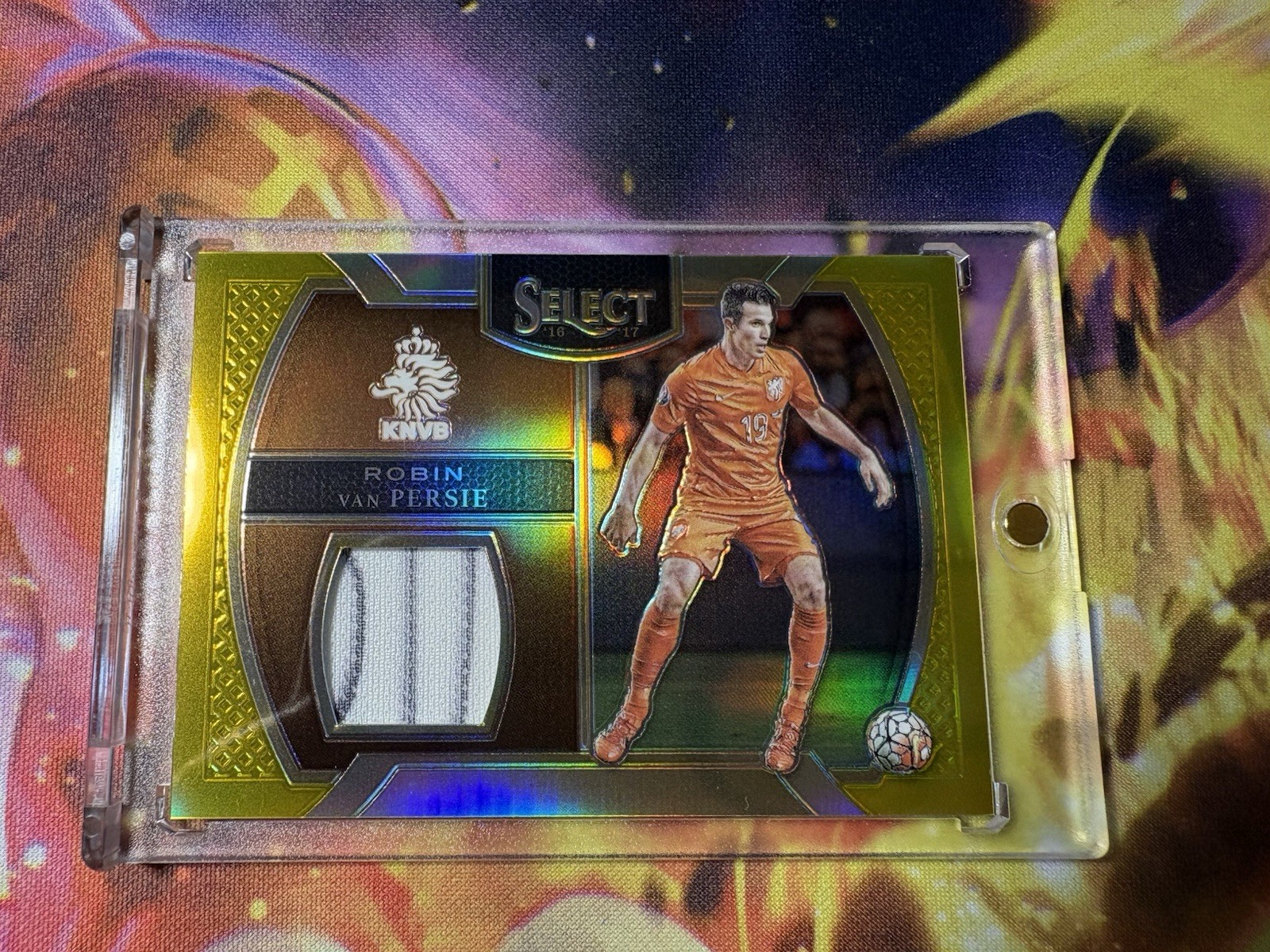 2016-17 Panini Select Memorabilia Robin van Persie #M-RVP 8/10 Gold Player Patch