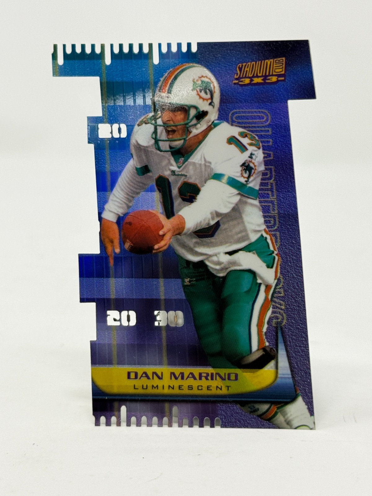 1999 Topps Stadium Club – 3×3 Dan Marino #T4C Luminous