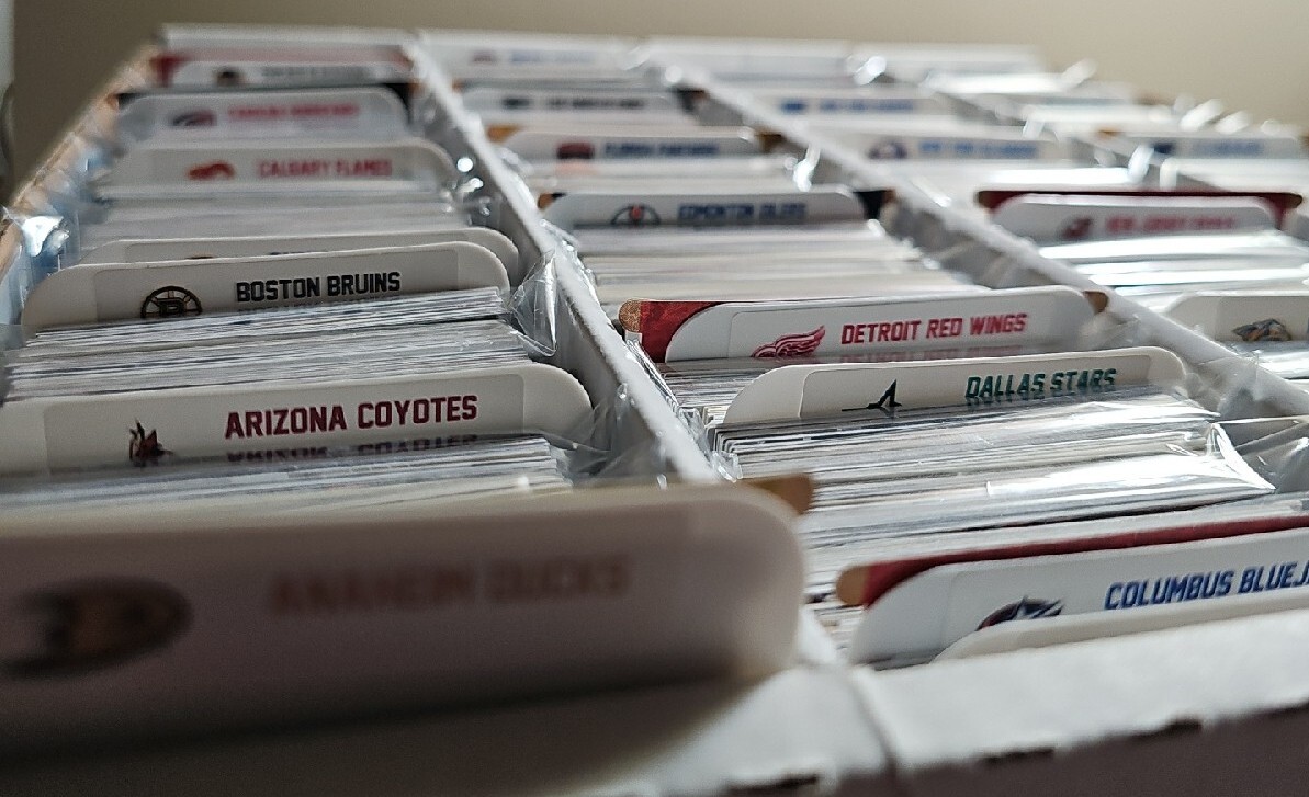 NHL Team Trading Card Lots Inc. (Parallels, Inserts, Rookies, Base) all diff.