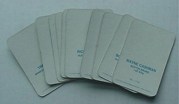 1981-82, 1978-79 & 1977 (GLOSSY) TOPPS HOCKEY SINGLES **40¢ EACH+ **$3 MINIMUM*