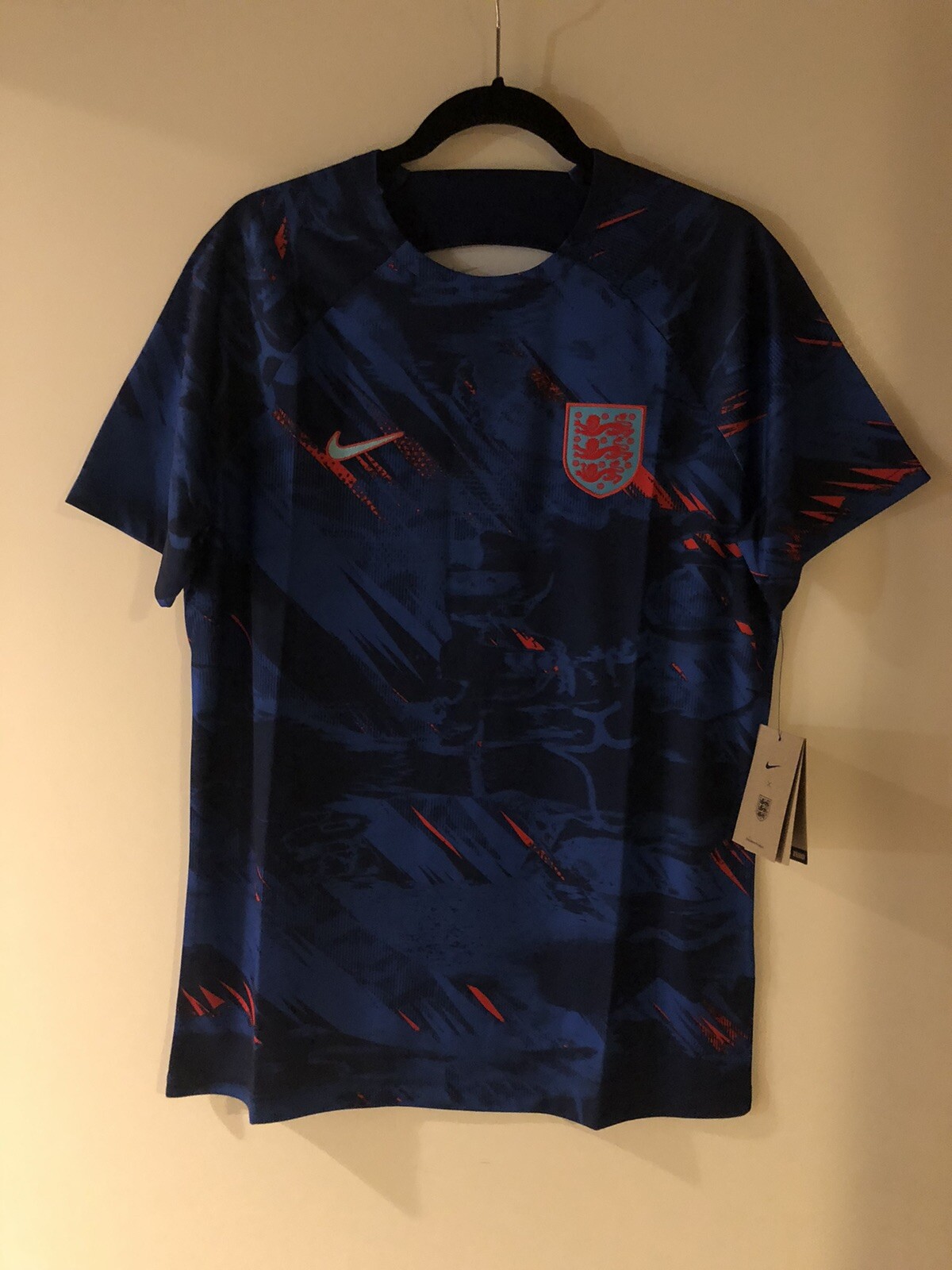 England Pre-Match Training Mens Soccer Jersey Shirt Kit Nike NWT 3 Lions Medium