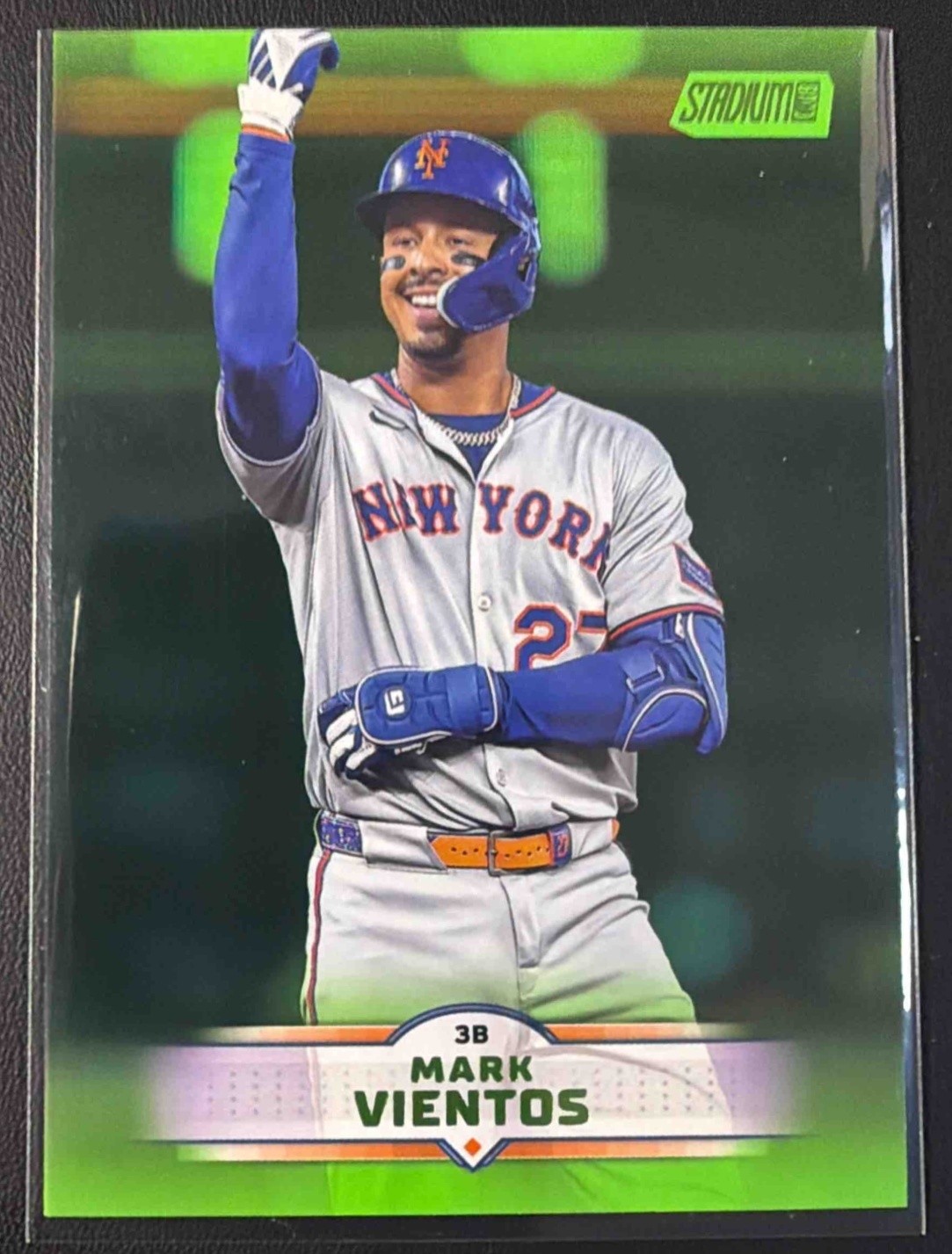 2025 Topps Stadium Club Mark Vientos #129 Lime Green Foil Mets