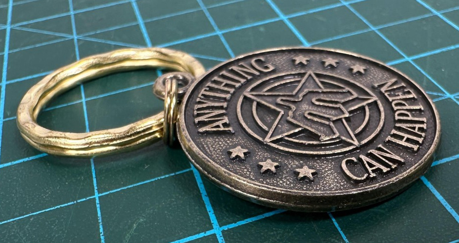 VTG Seattle Mariners Baseball MLB Keychain Metal 2 Sided GNA Souvenir Bronze
