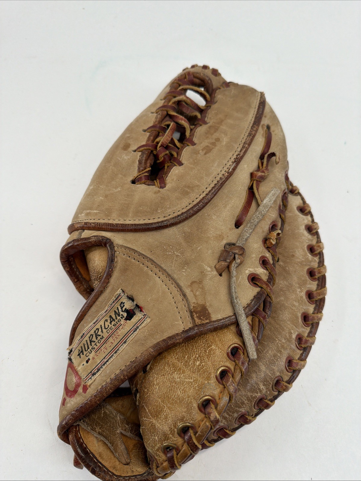 Vintage Leather Hurricane L-330 Trophy Model Baseball Catchers Mitt