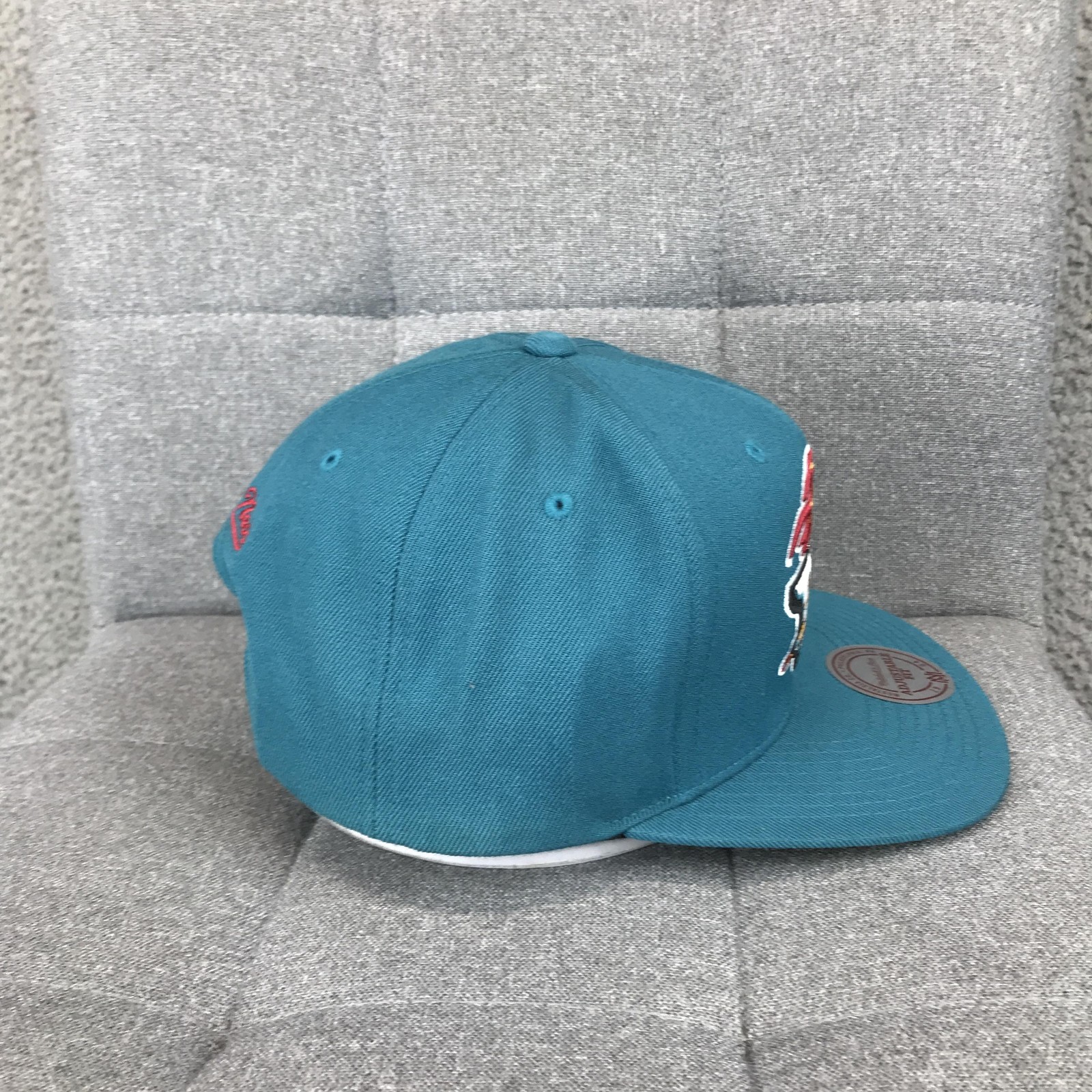 Detroit Pistons Hat Cap Snap Back One Size Blue NBA Basketball Mitchell & Ness
