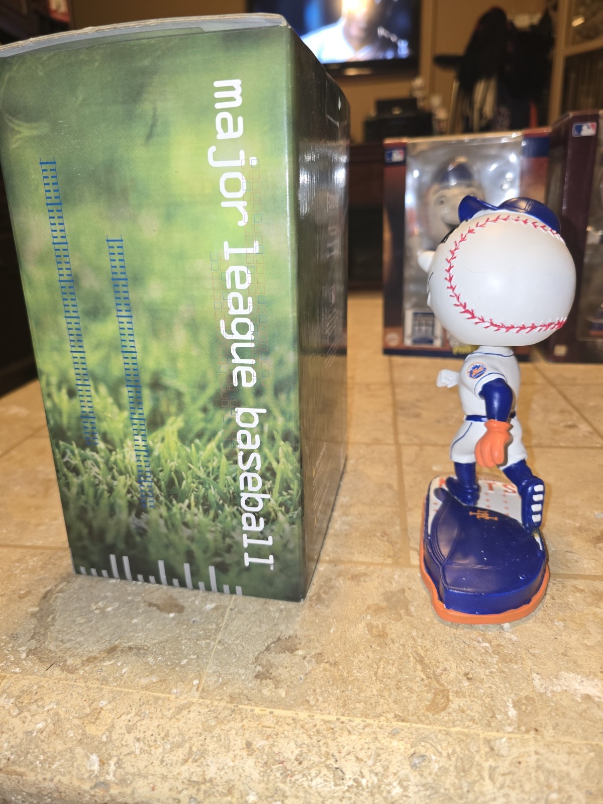 MR MET New York Mets Mascot 2010 Forever Collectibles Foco Bobble head NY Mrs