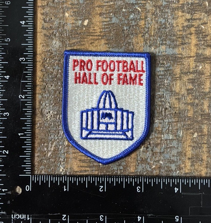 Vintage Pro Football Hall Of Fame Museum Canton Ohio Souvenir Iron-On Patch
