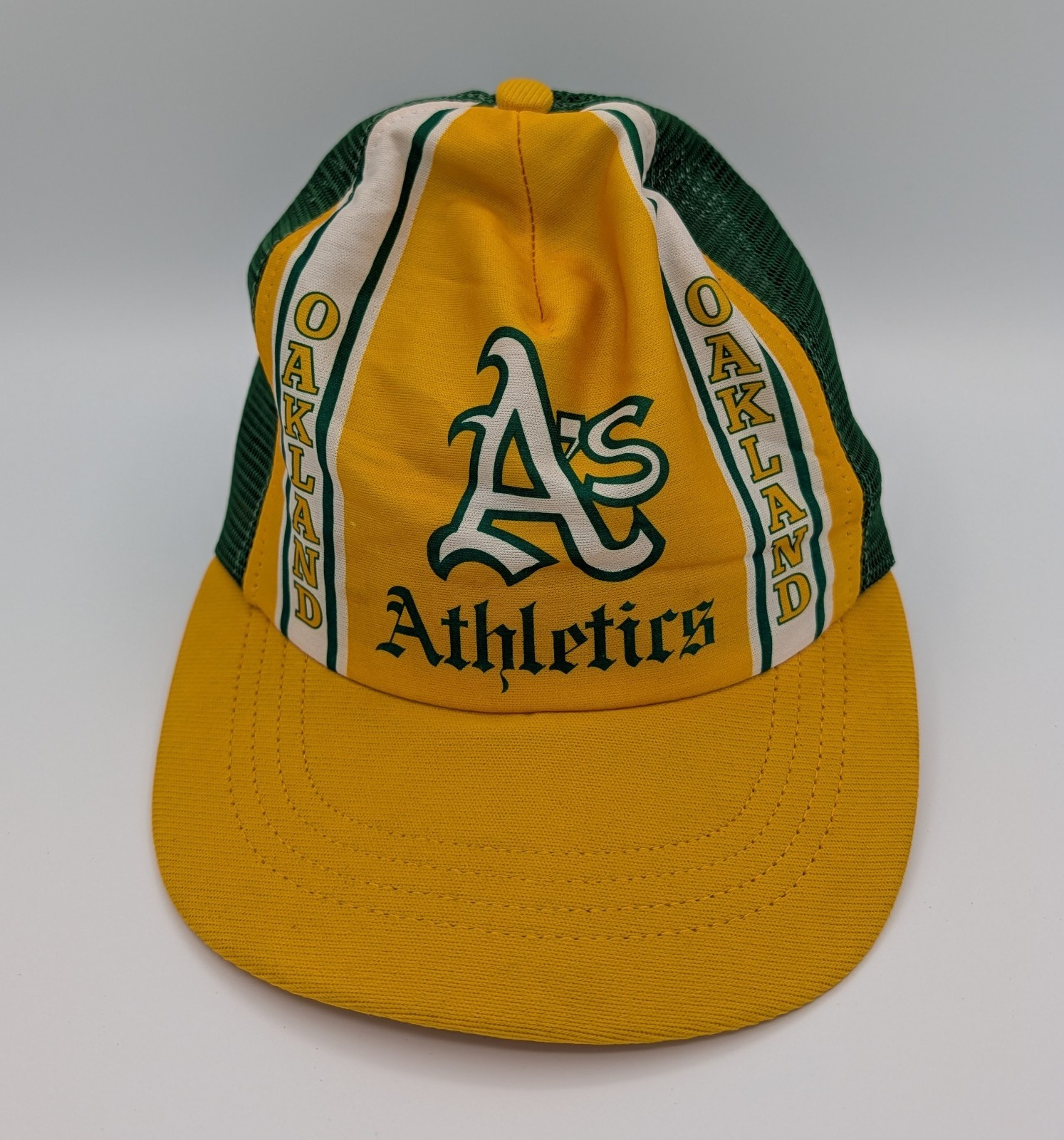 Vintage Oakland A’s Mesh Trucker Hat Dorfman Pacific Small/Medium MLB Snapback