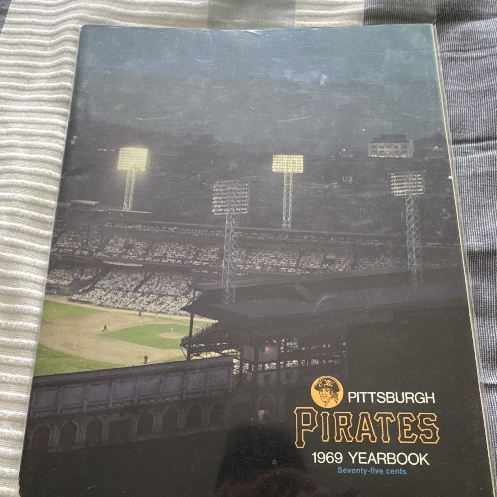 Pittsburgh Pirates 1969 Baseball Yearbook – Original Vintage Team Program