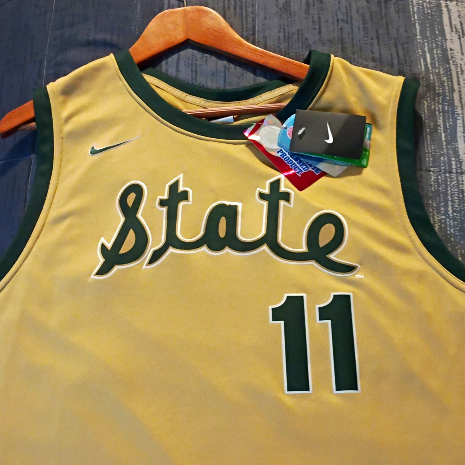 Nike Michigan State Spartans Elite Dri-FIT Basketball Jersey #11 Gold/Green 2XL