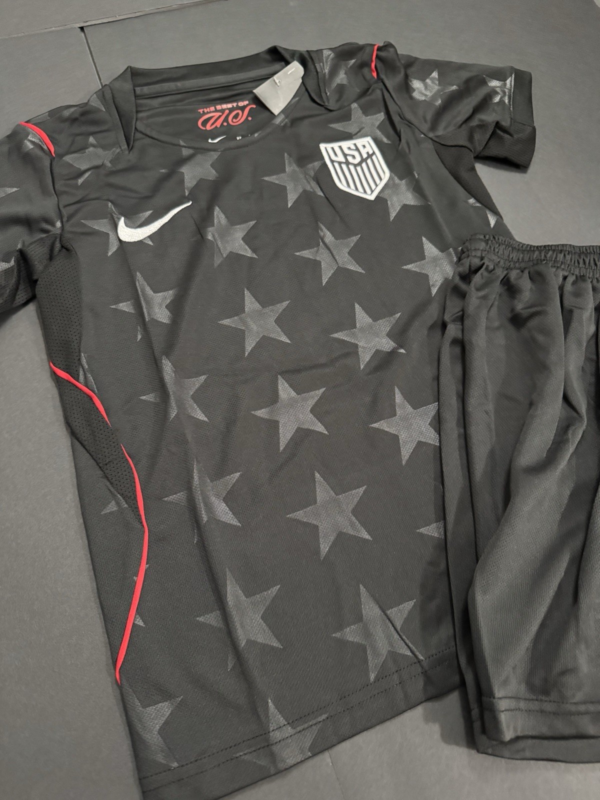 USA 2026 Kids Black Soccer Jersey & Shorts – Size 22 6-7 Years Old