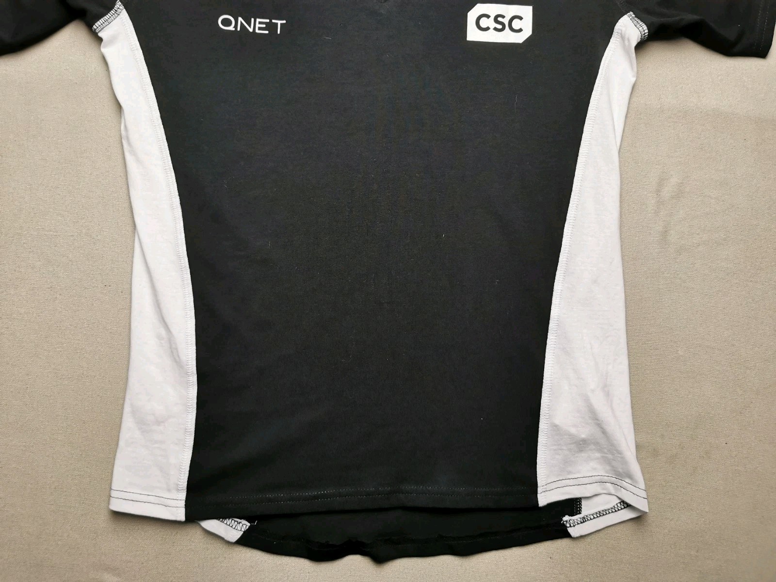 MARUSSIA VIRGIN RACING F1 TEAM Women UK S 2010-11 Team T-Shirt NEW Black V-Neck