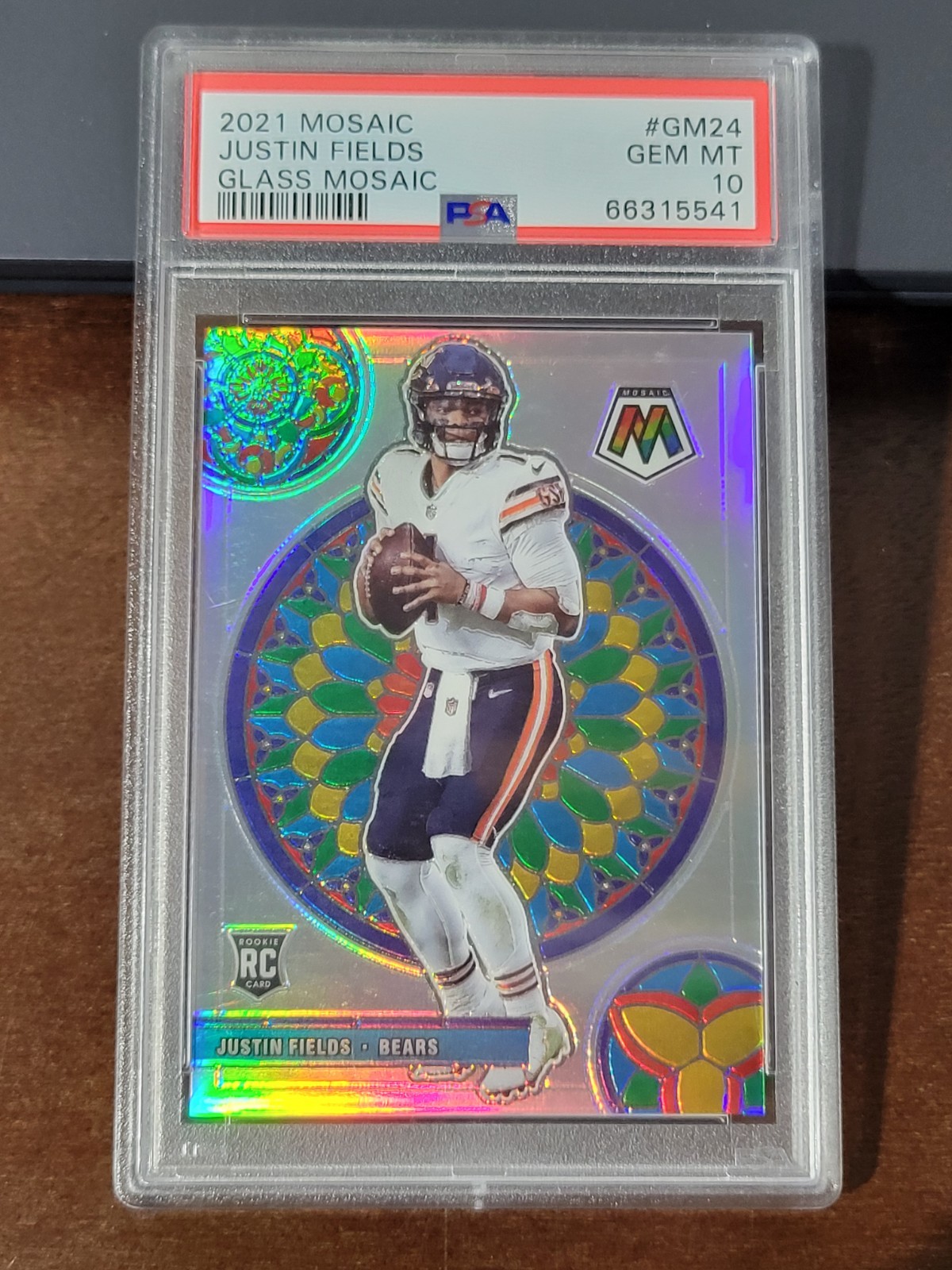 2021 Panini Mosaic Glass Justin Fields Rookie PSA 10 Gem Mint #GM-24 SP Case Hit