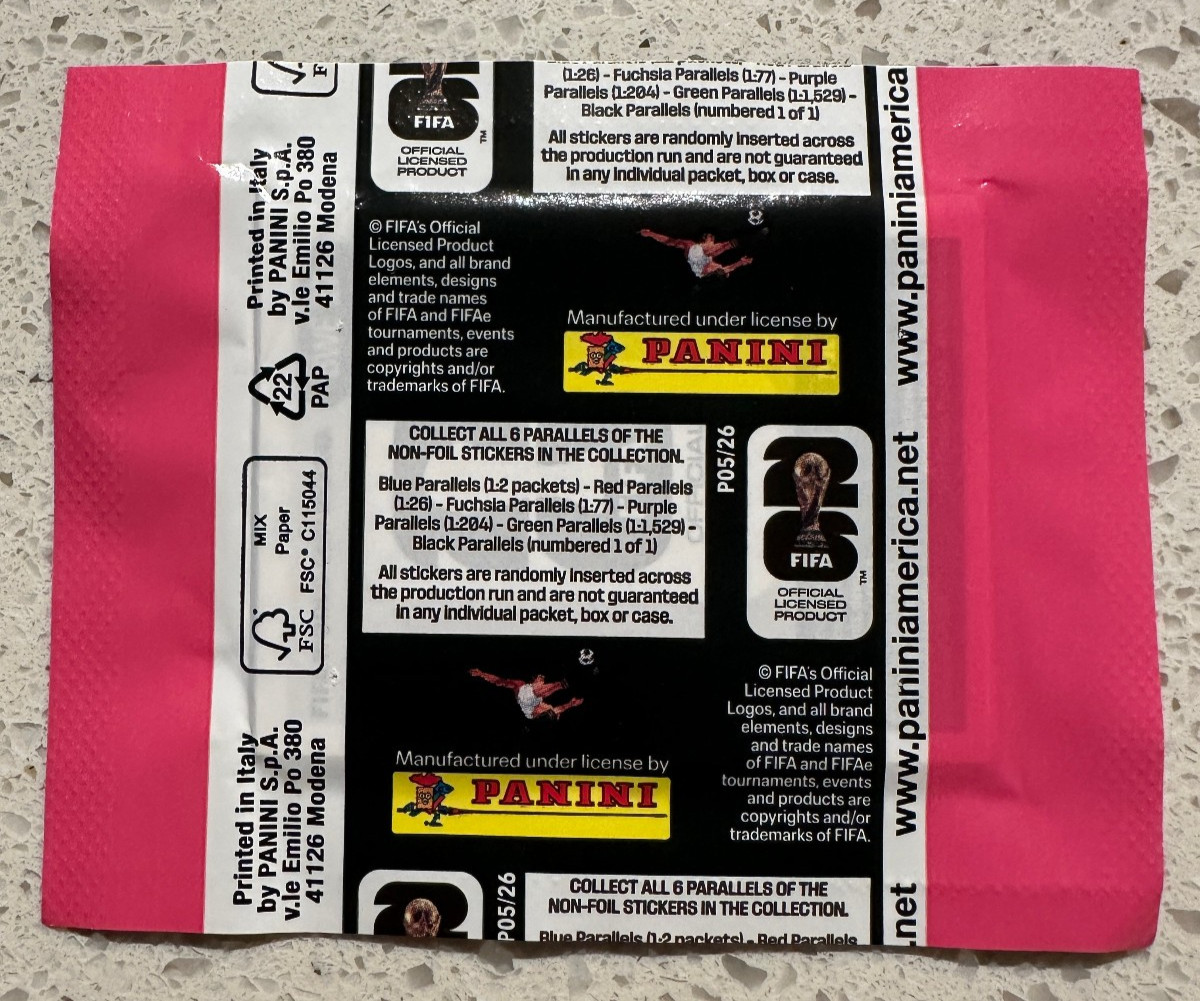 2026 Panini FIFA World Cup Sticker pack USA edition Fuchsia back