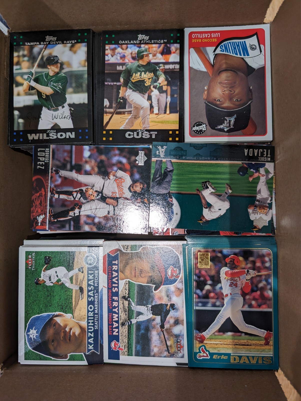 HOCKEY- Massive Mystery ~2000 Cards Bulk Lot (cards shown are NOT in box)