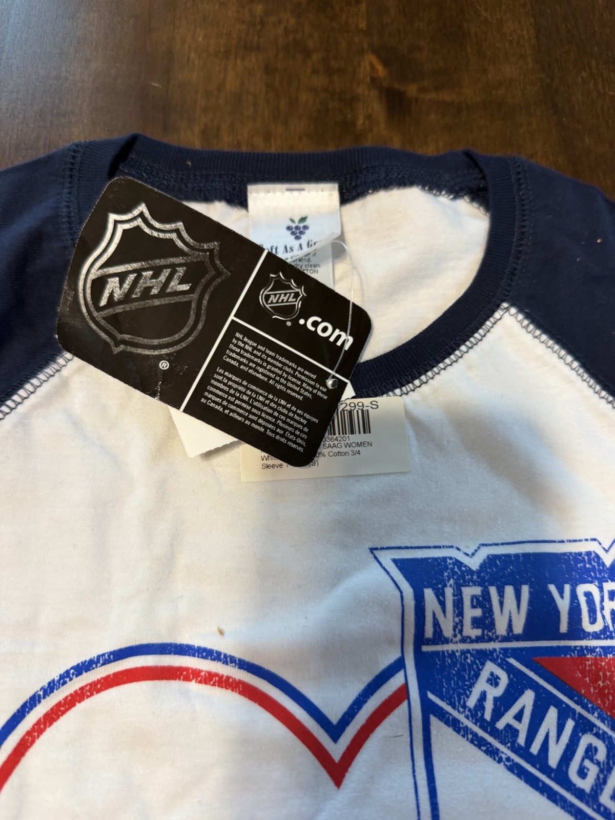 Heart/Love New York Rangers-NHL 1972-3/4 Sleeve Womens T-Shirt SAAG Size S-NWT