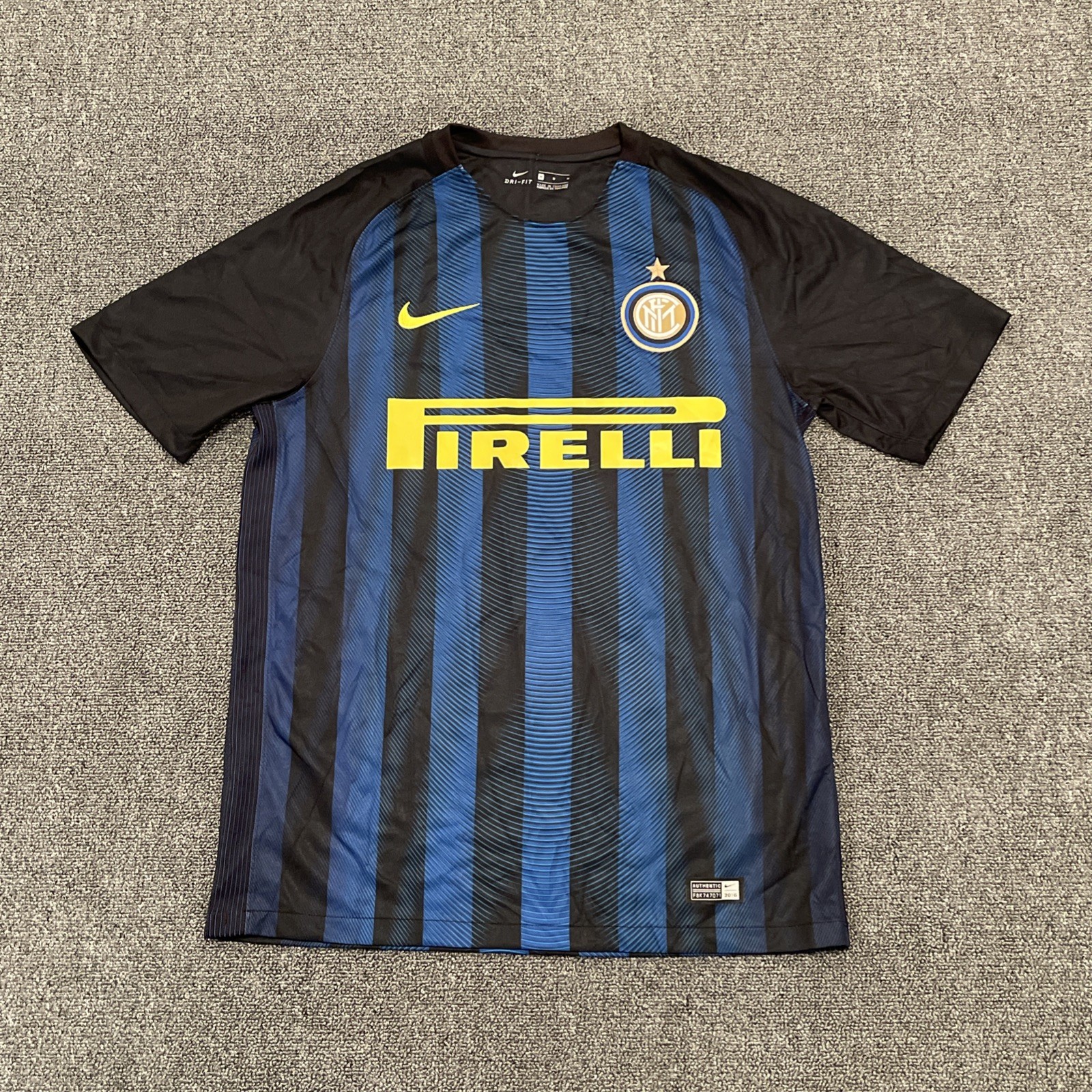 Nike Inter Milan Pirelli Soccer Jersey Home Men’s Blue Black Size Medium