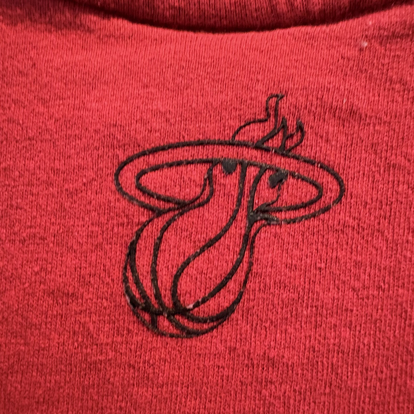 Vintage Y2K Miami Heat UNK NBA Blue Label All Over Print T-Shirt Mens Large Red