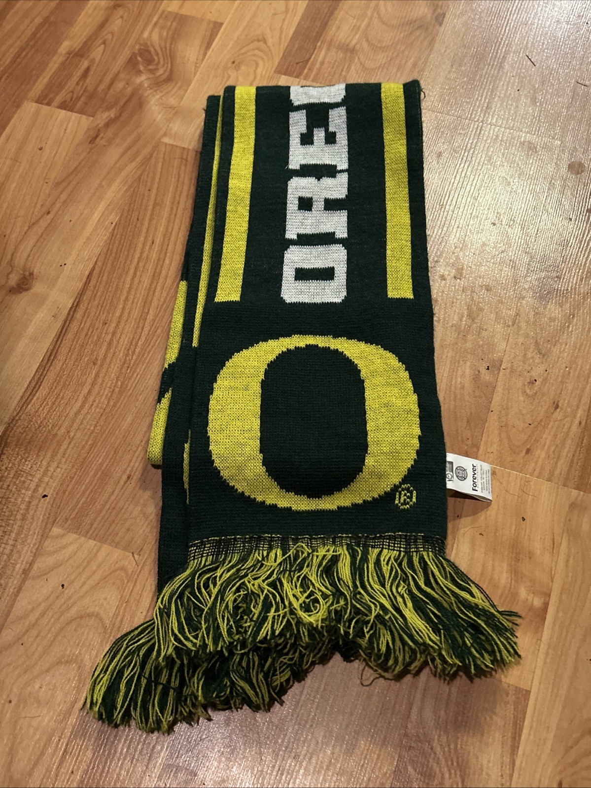 Oregon Ducks Scarf. University Of Oregon One Size Green, Yellow And White..