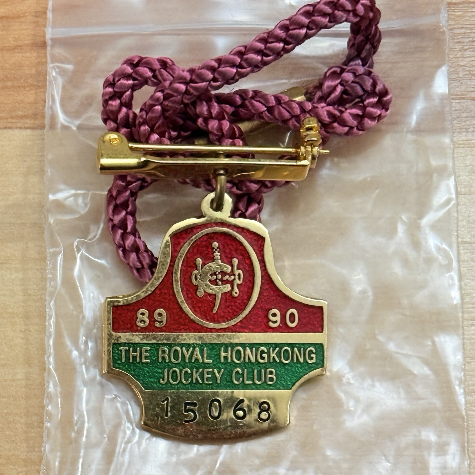 The Royal Hong Kong Jockey Club 1989 1990 Badge & Brooch Pin