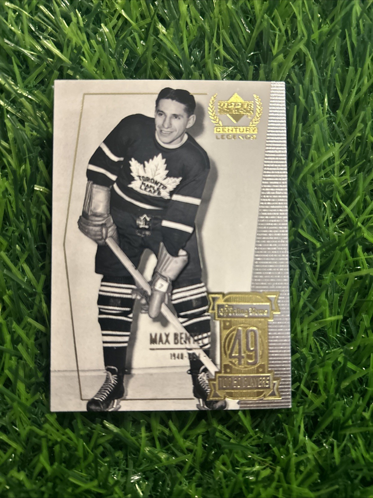1999-00 Upper Deck Century Legends Max Bentley #49 Toronto Maple Leafs H21
