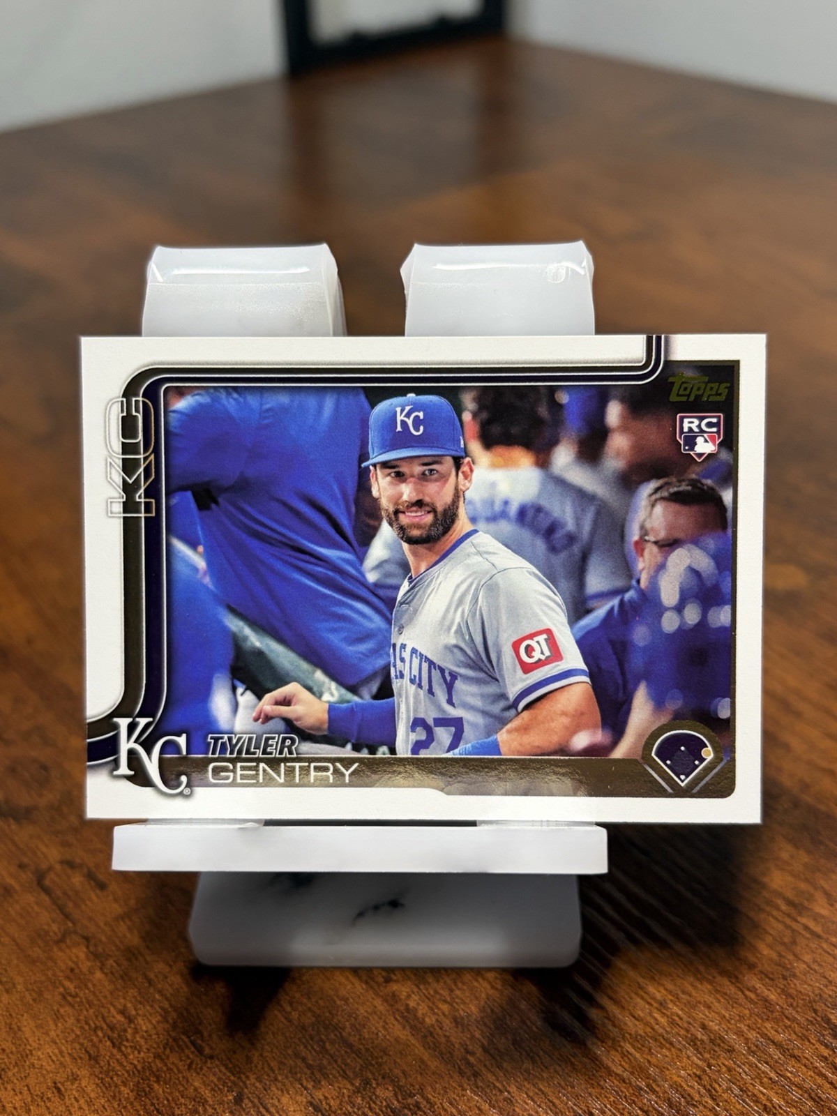 2025 Topps Series 1 – Image Variation Tyler Gentry #6 Golden Mirror (RC)