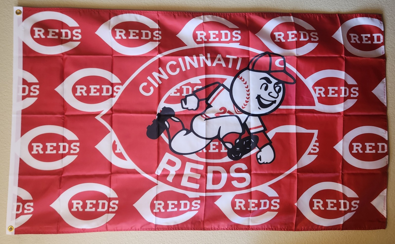 Cincinnati Reds Multi logo MLB Baseball Flag 3×5 Ft W/ Grommets