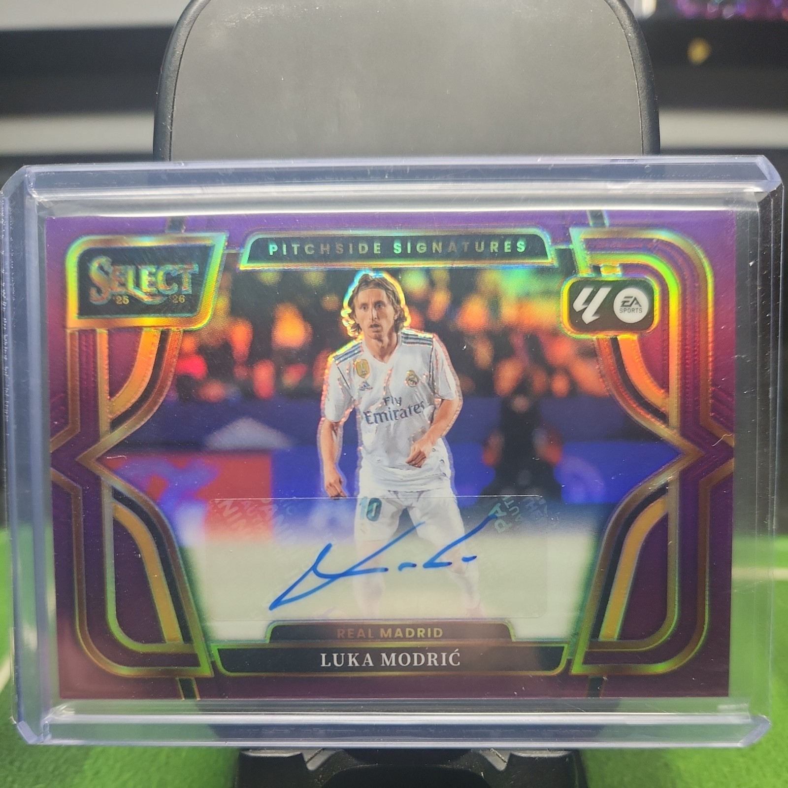 LUKA MODRIC 2025 SELECT LA LIGA PITCHSIDE PURPLE AUTO /10 Real Madrid