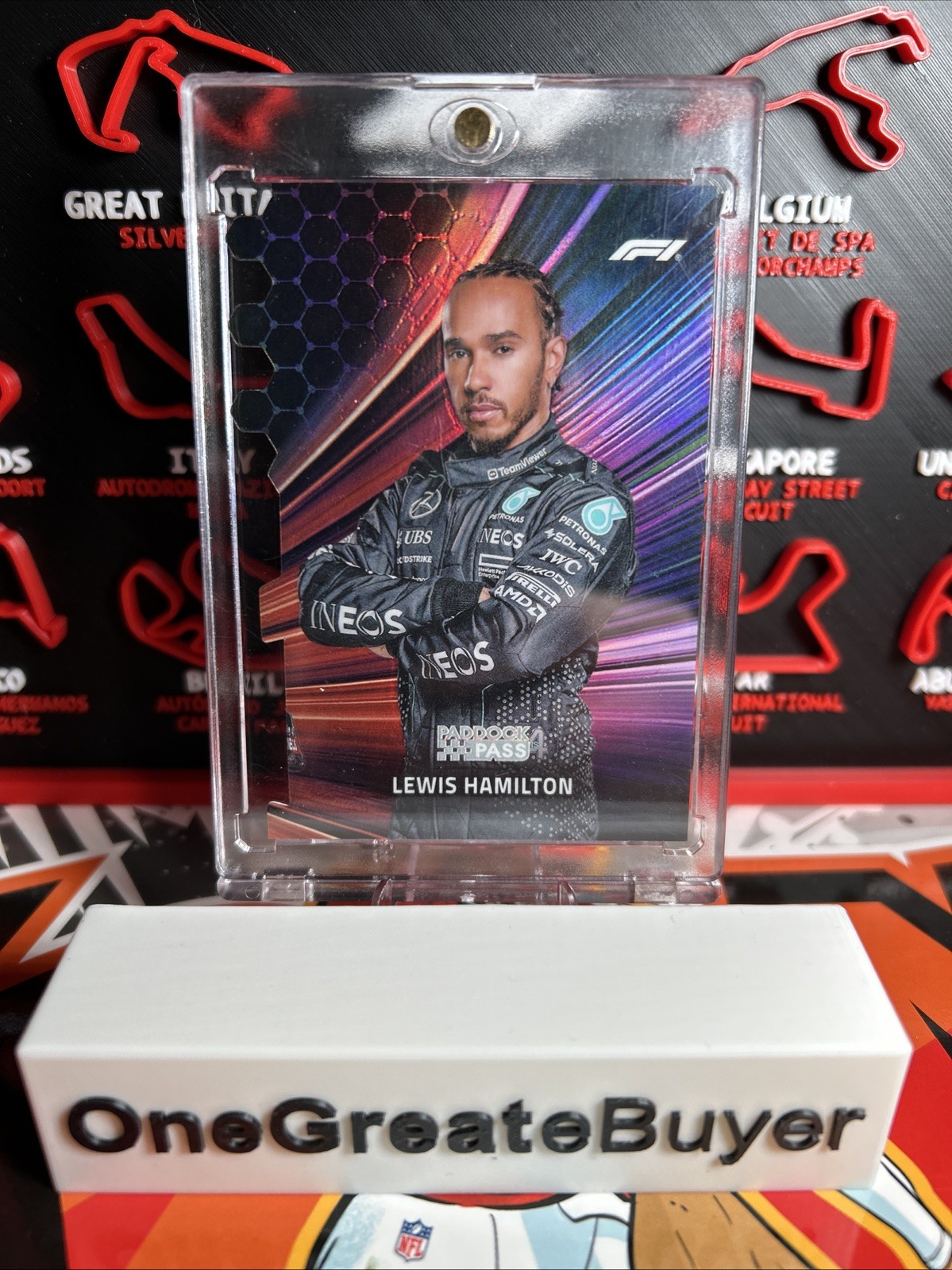 2024 Topps Paddock Pass F1 Lewis Hamilton Triumvirate Luminesence Die Cut #TR-9