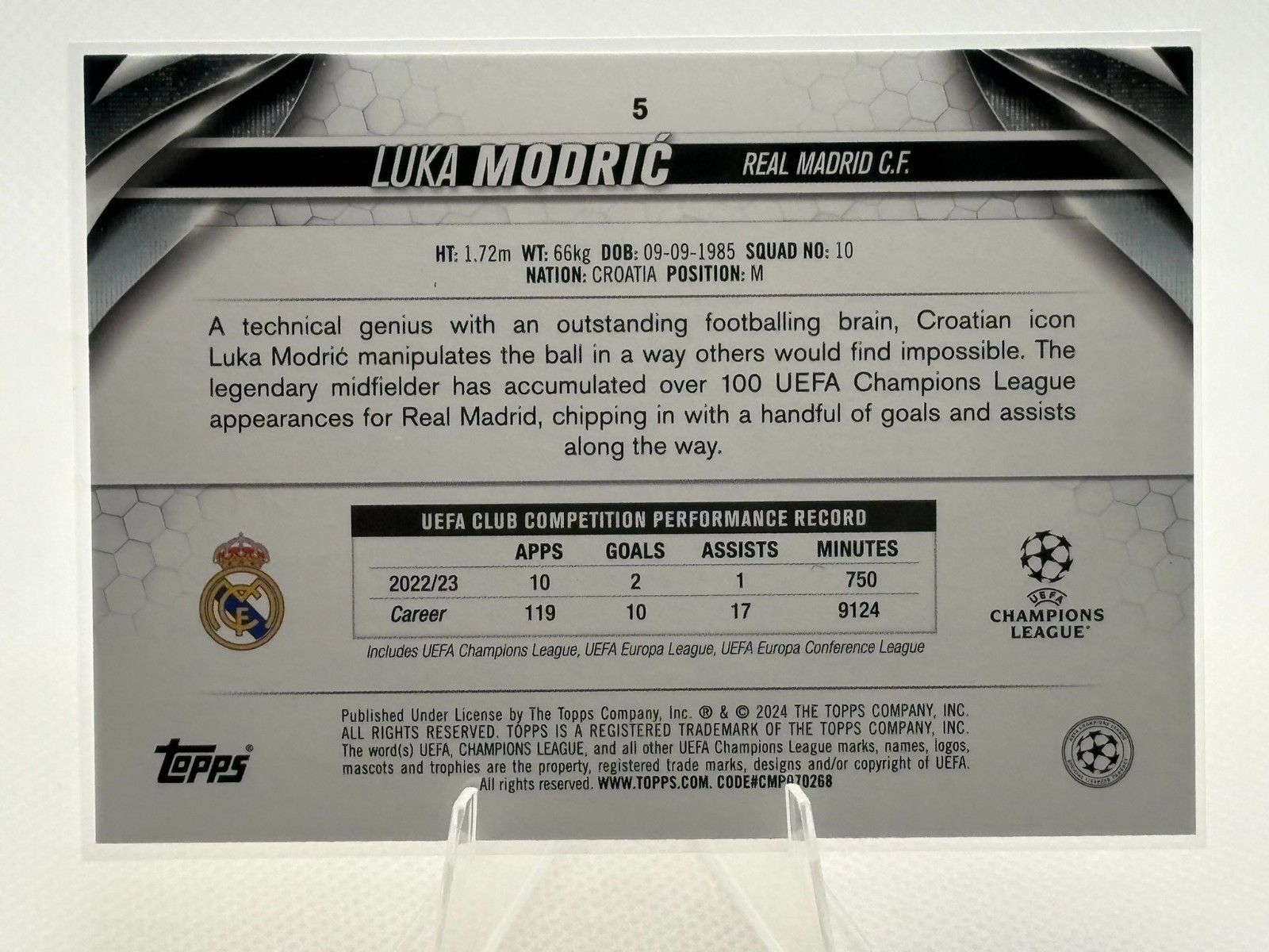 2023-24 Topps UEFA Club Competitions – Luka Modric #5 Gold Starball Foil