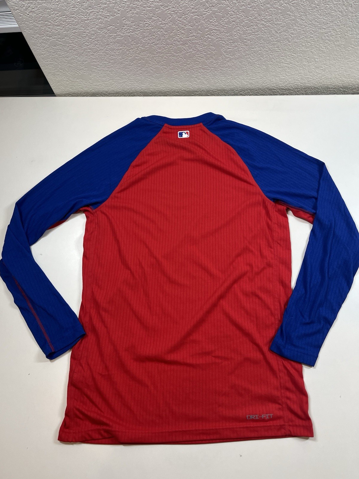 Red Blue Nike Dri-Fit Chicago Cubs Long Sleeve Shirt Men’s L Large