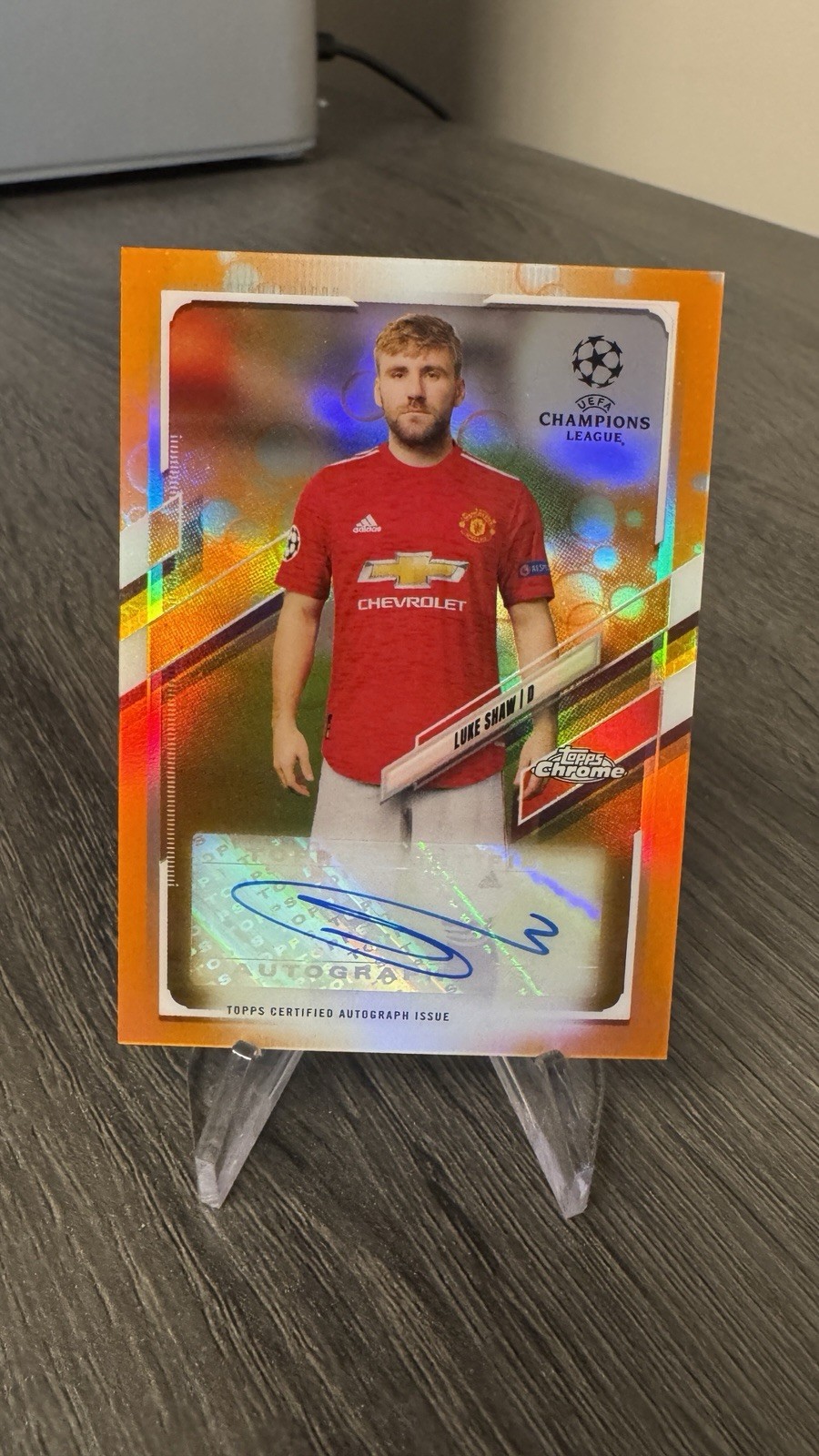 2020-21 TOPPS CHROME UEFA LUKE SHAW ORANGE BUBBLES AUTO PR:18 CA-LS SSP SP