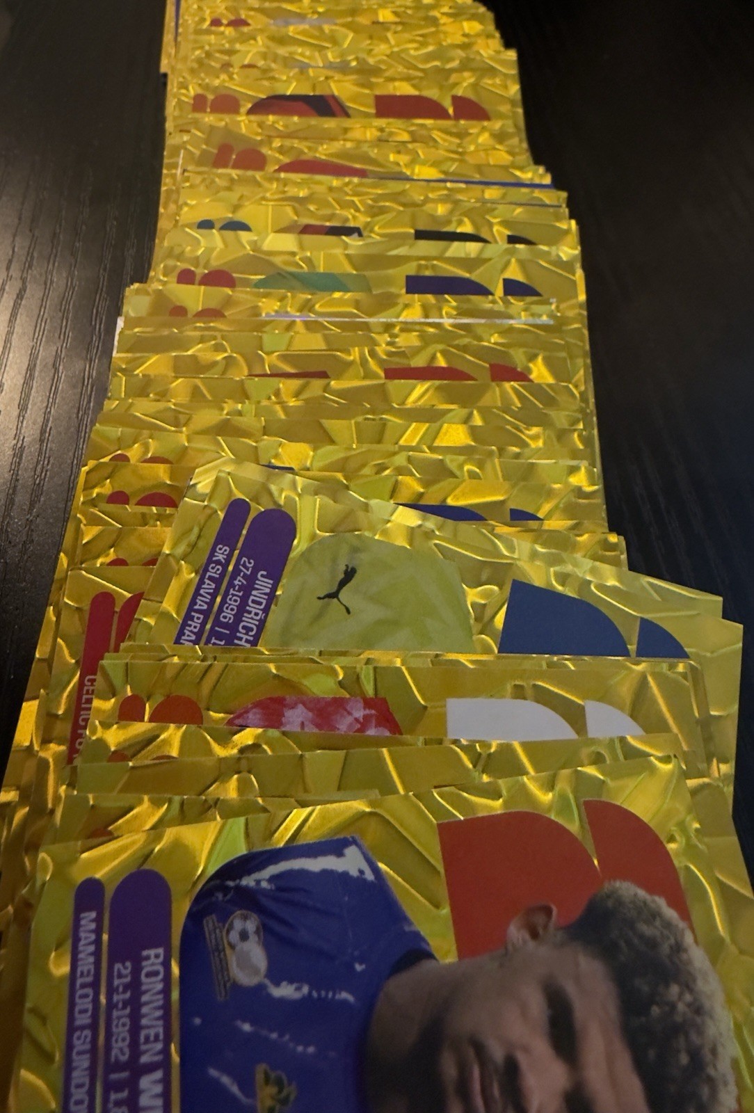 2026 PANINI WORLD CUP GOLD Crumple Stickers SINGLES – PICK & COMPLETE SET