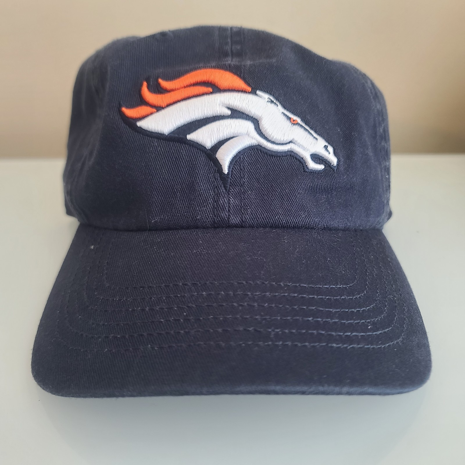 Denver Broncos Mens Navy Blue Large Fitted Adjustable Football Hat Cap