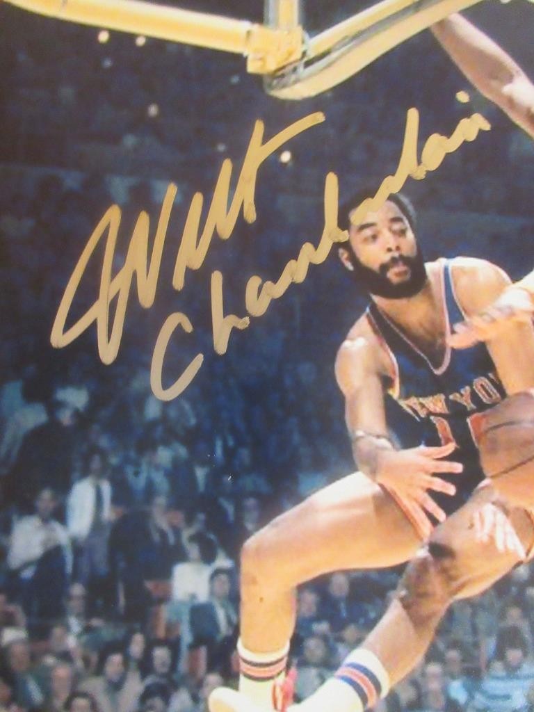 WILT CHAMBERLAIN SIGNED AUTOGRAPHED 11X14 PHOTO WITH COA BASKETBALL LA LAKERS #7
