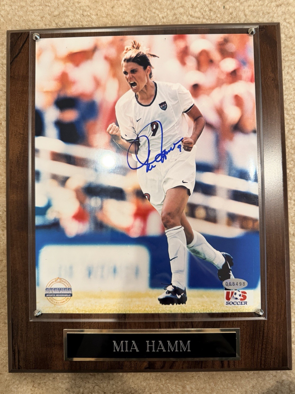 Mia Hamm #9 Autographed Steiner Sports wooden plaque USA Women’s National Team