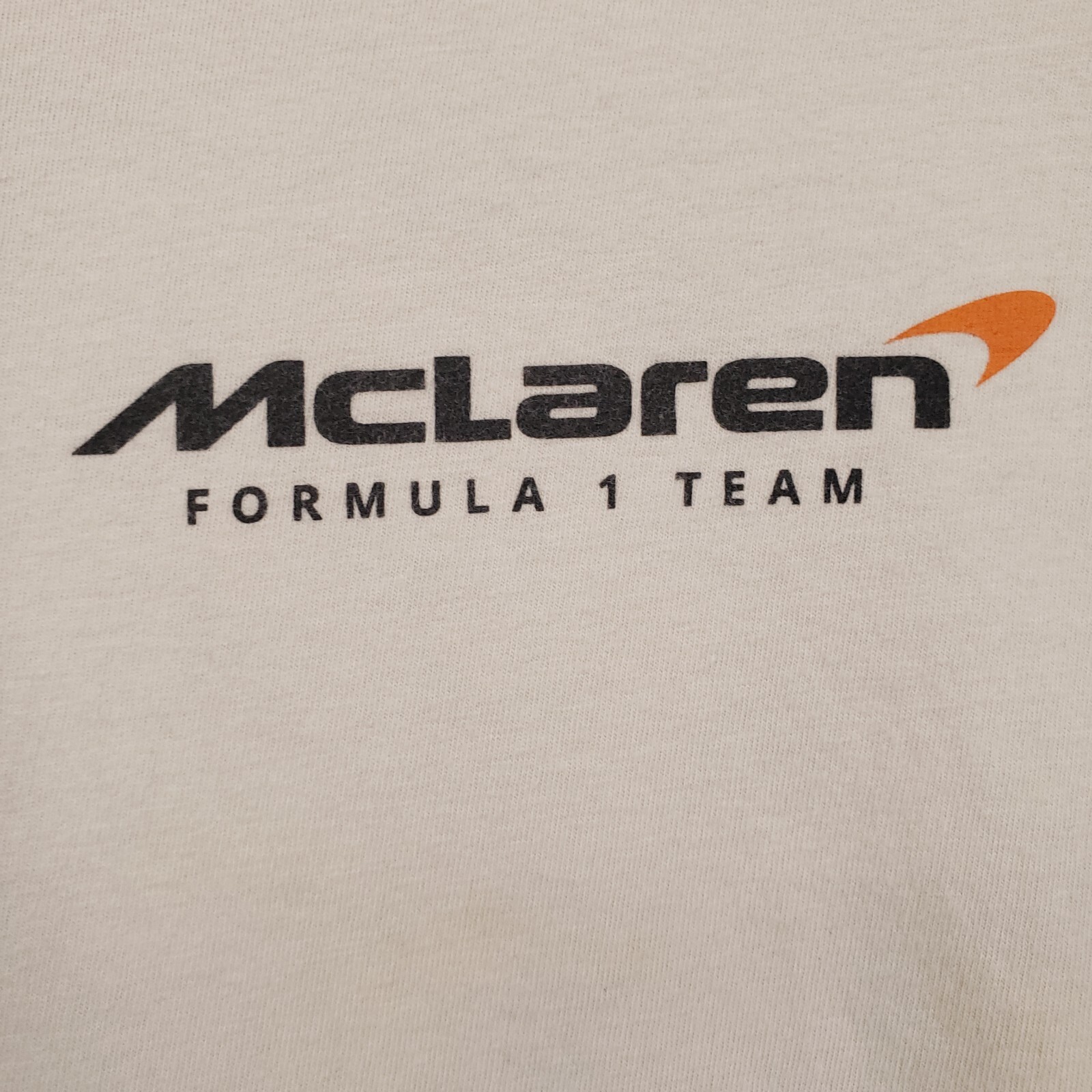 McLaren Formula 1 Team T Shirt Mens Small Beige Racing Motor Sport Crew Neck Tee
