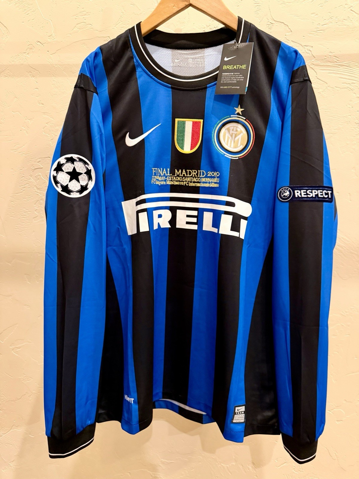 Javier Zanetti Inter Milan 2009/10 Champions League Final Long Sleeve Home Kit