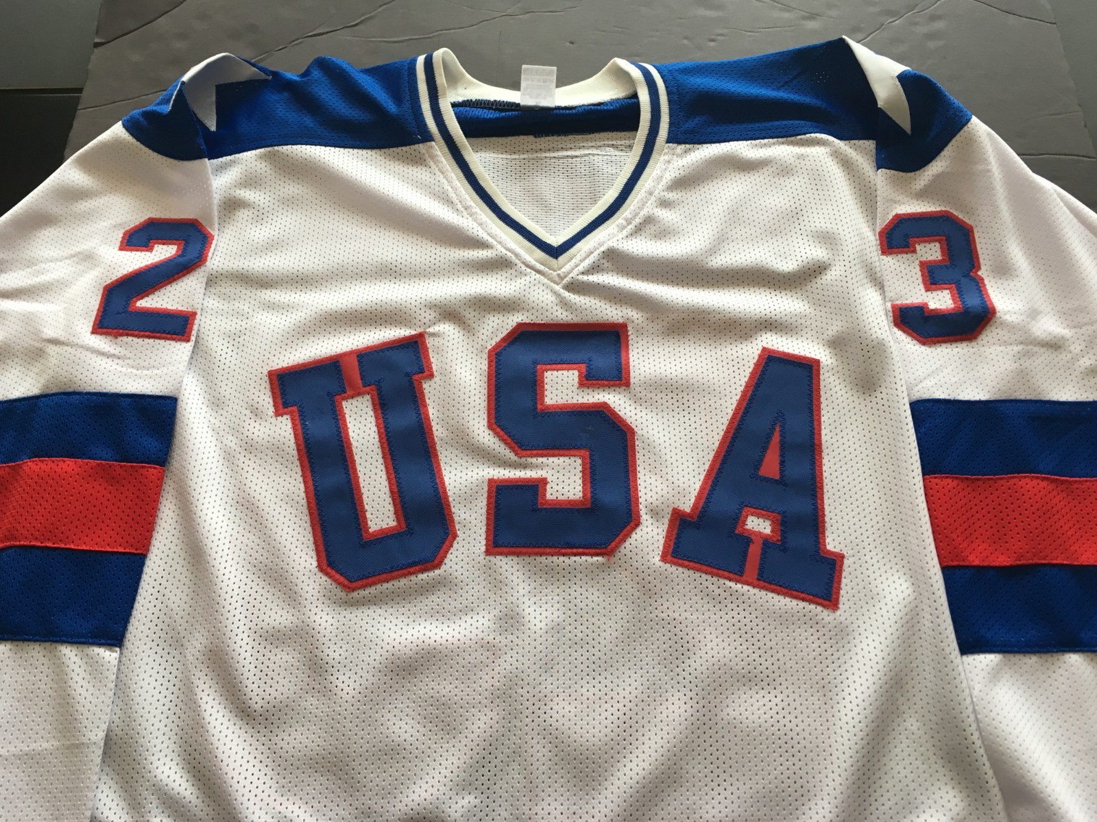 DAVE CHRISTIAN AUTOGRAPHED 1980 OLYMPIC JERSEY J.S.A. AUTHENTICATED