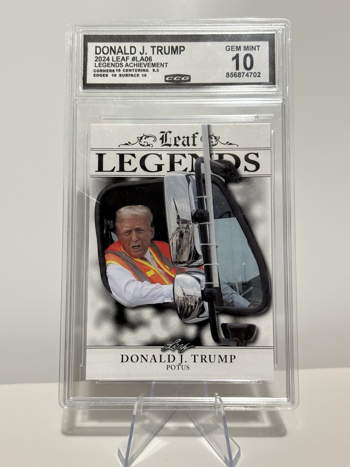 2024 Leaf LEGENDS DONALD J. TRUMP #LA-06 PRESIDENT OF THE UNITED STATES