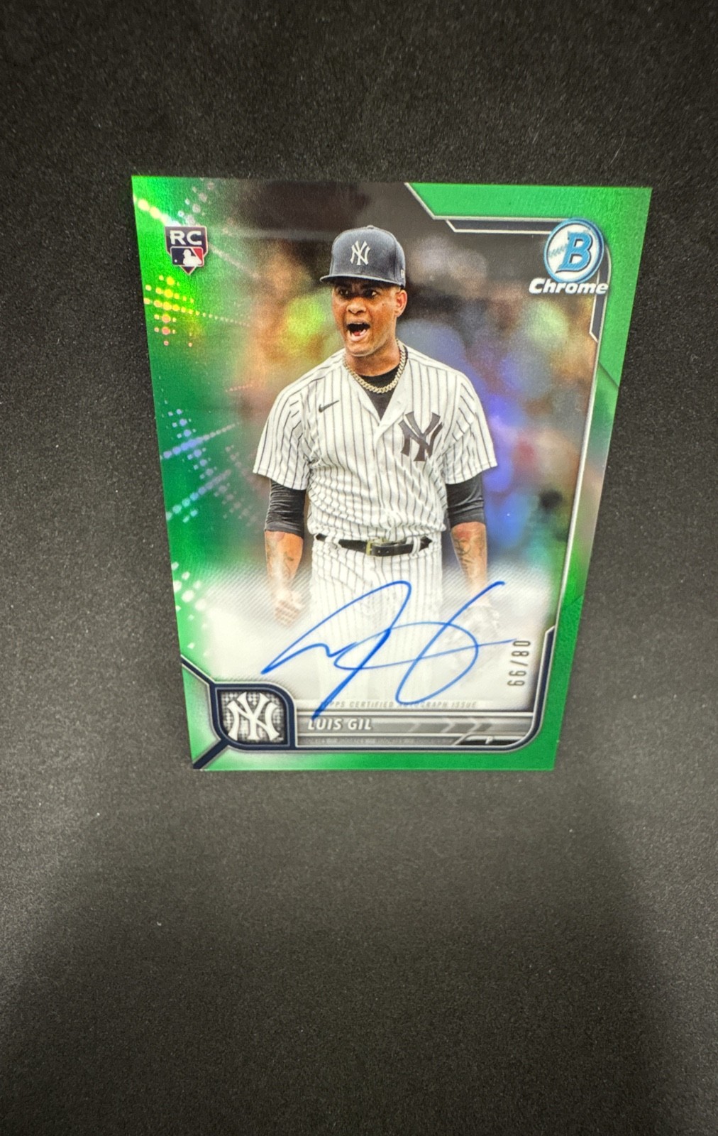 2022 Bowman – Chrome Rookie Autographs Luis Gil #CRA-LG Green Refractor /99 (AU,
