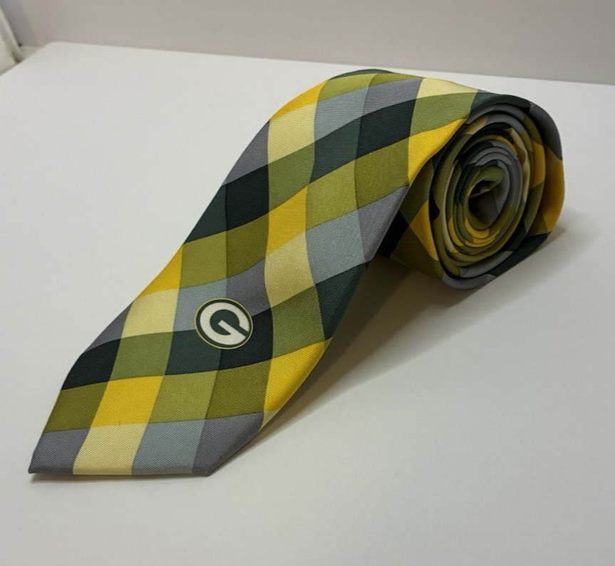 NFL Green Bay Packers Silk necktie with a green, yellow, and white plaid pattern