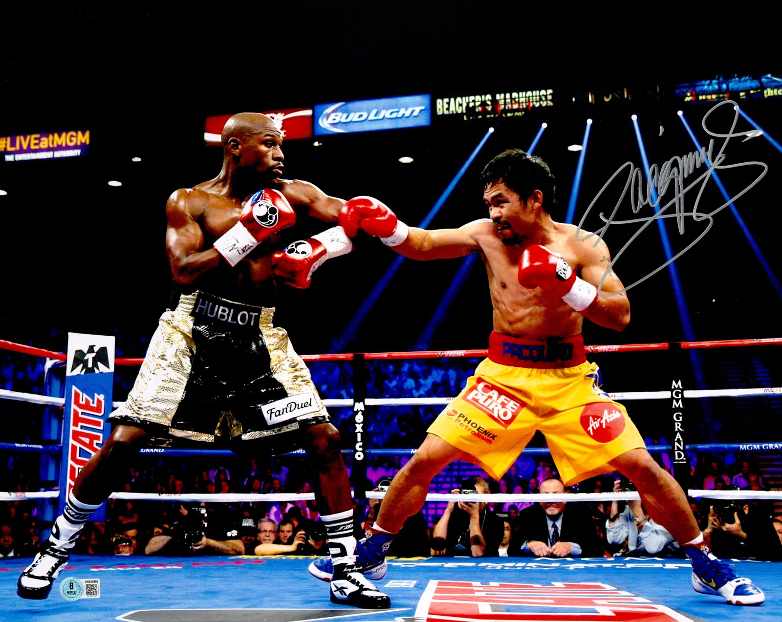 Manny Pacquiao Autographed 16×20 Photo Beckett BAS Witness